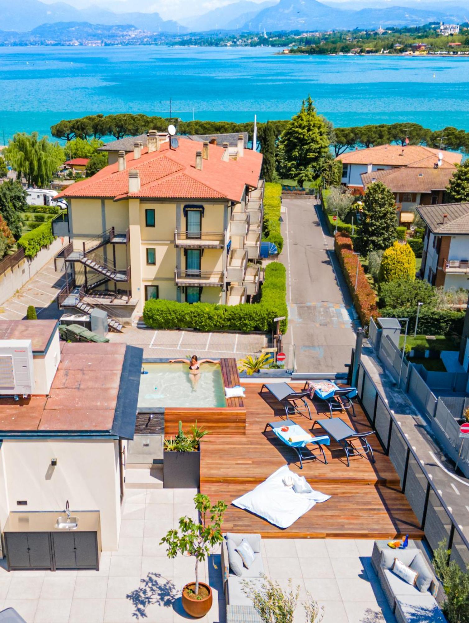 פסקיארה דל גארדה Plaza Lago Di Garda מראה חיצוני תמונה